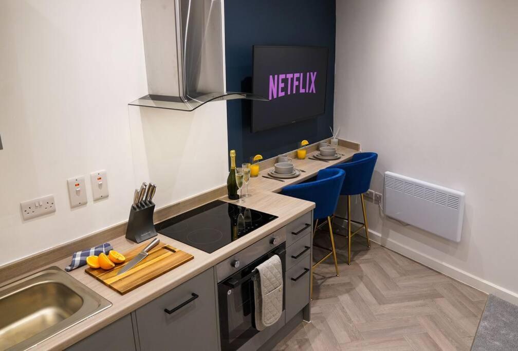 Luxury City Centre Apartment With Juliet Balcony, Fast Wifi And Smarttv With Netflix BUCKINGHAMSHIRE المظهر الخارجي الصورة